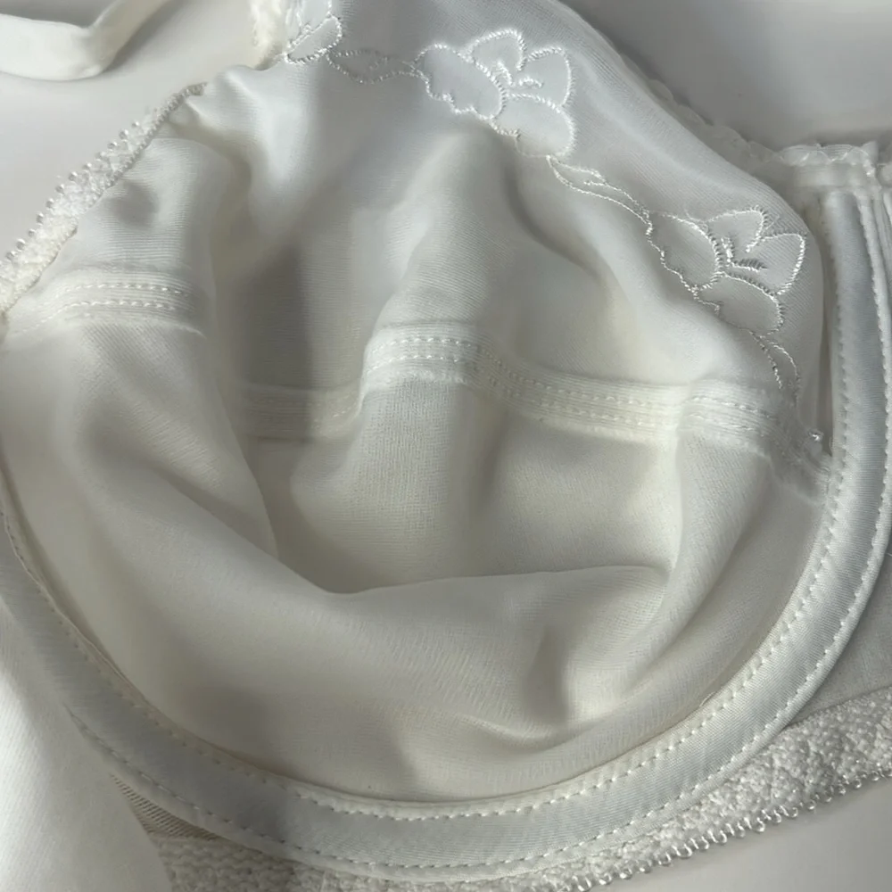 Bali®‎ Flower White Full-Figure Underwire Bra 0180 Sz 38C - Picture 14 of 16